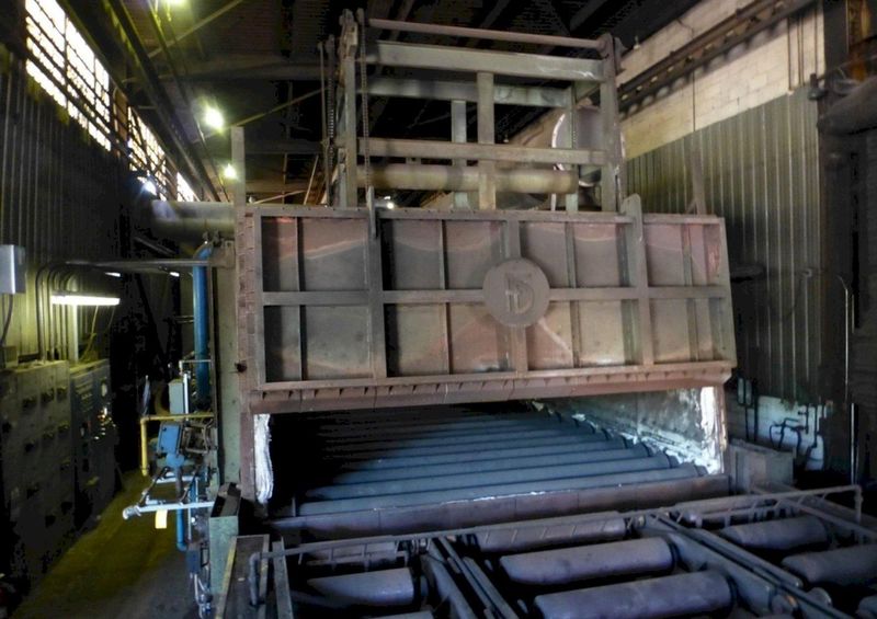 144" FLINN & DREFFEIN ENGINEERING PASS THROUGH GAS FIRED FURNACE: STOCK #13372