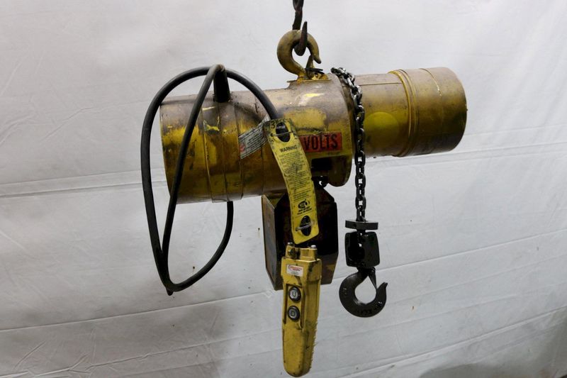 500 LB BUDGIT ELECTRIC POWERED CHAIN HOIST: STOCK #11975
