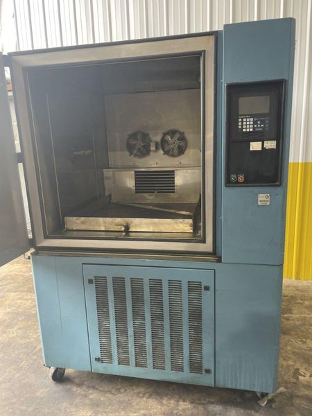 36" X 36" ENVIROTRONICS MODEL #ST27 ENVIRONMENTAL TESTING CHAMBER: STOCK #15427