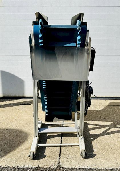 EMI Plastics Equipment  |  EAC12 - 48 - 40  |  12” x 48" Incline Belt Conveyor