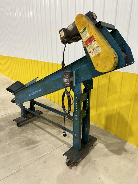 8" WIDE X 6' HIGH NEW LONDON ENG MODEL #500 MOTORIZED BELT INCLINED PARTS CONVEYOR: STOCK #20069
