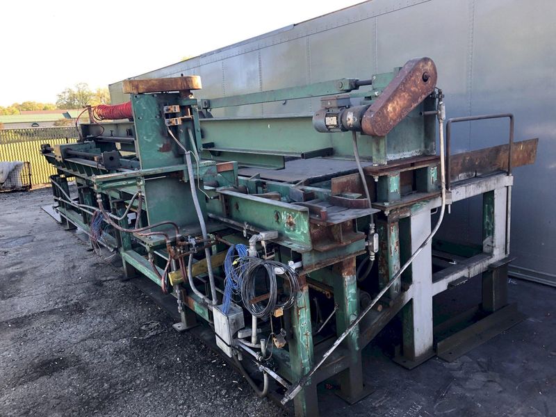 20' SUTTON POWERED INFEED & OUTFEED CONVEYORS / RACKS: STOCK #16743