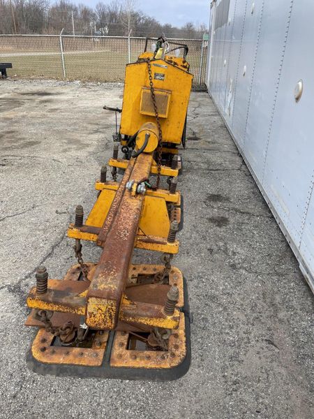 15,000 LBS X 20' UNIVAC MODEL #HG-55 VACUUM SHEET LIFTER: STOCK #13354