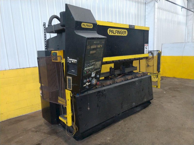 90 TON X 8' AMADA MODEL #FBD8025E HYDRAULIC PRESS BRAKE: STOCK #14412