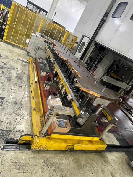500 metric Ton Aida TMX-S2 Straight Side Double Crank Mechanical Progressive Die Metal Stamping