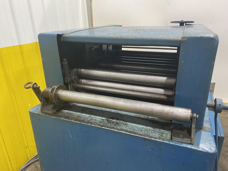 24" AMERICAN STEEL 7 ROLL CORRECTIVE LEVELER STRAIGHTENER: STOCK 16274