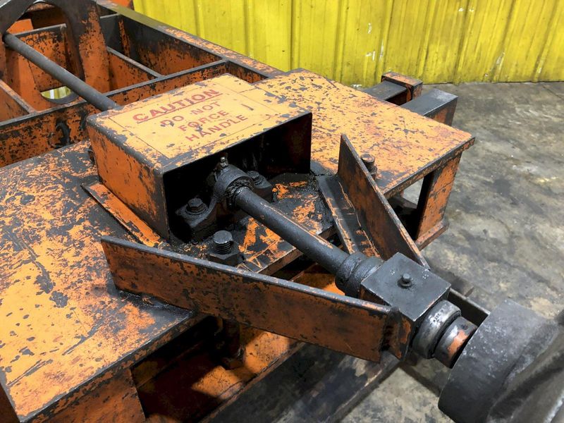 10,000 LBS X 84" X 26" TO 62" WIDE BUSHMAN ADJUSTABLE SHEET LIFTER:STOCK #18034