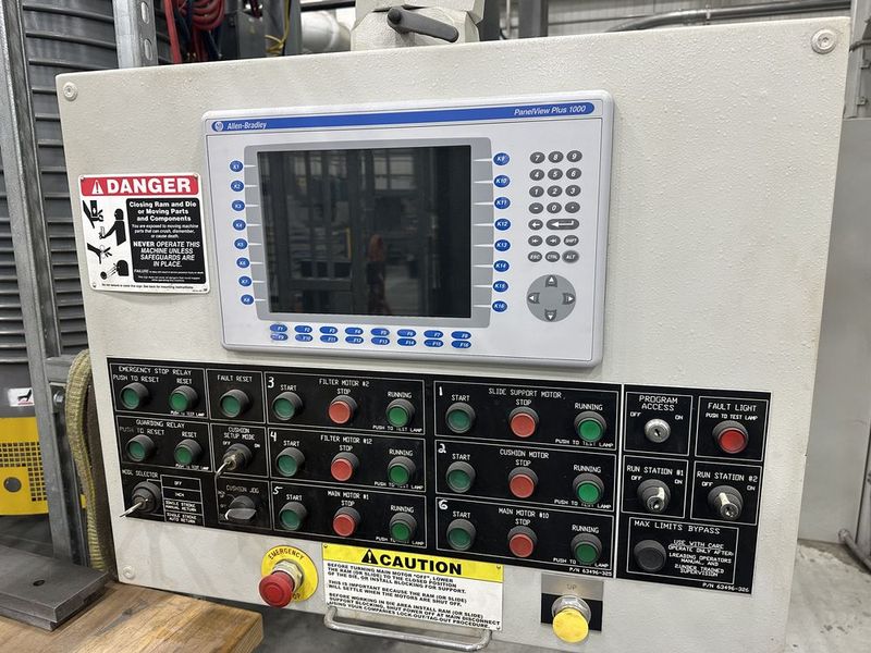 Pacific 1350D 80″ x 123″ Straight Side 1350 Ton Hydraulic Press
