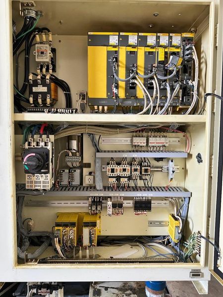 FUJI MODEL CE-30 CNC DOUBLE END FACING & CENTERING MACHINE