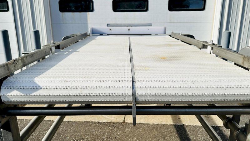 Burford Corp Model: SO72846  |   S.S. Bi-Directional Accumulation Table w/ 2-Motors