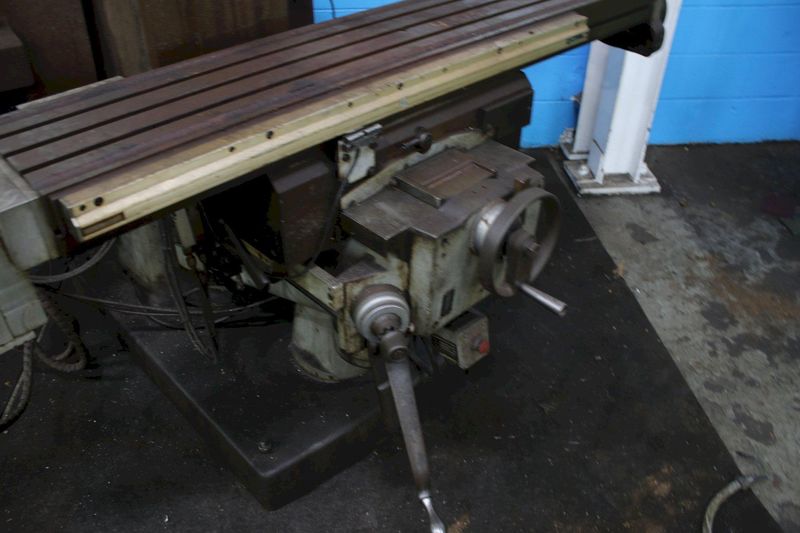 4 HP BRIDGEPORT SERIES II VERTICAL MILL: STOCK #75843