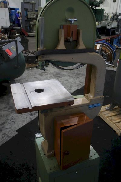 14"  DELTA(WOOD CUTTING) VERTICAL BANDSAW ROCKWELL DELTA SAW: STOCK #75114