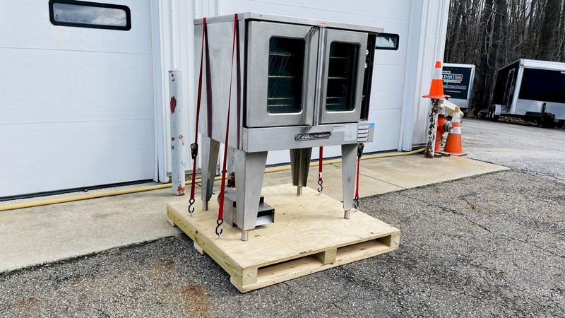 Southbend Commercial Convection Oven
Model: SLGS / 12SC
Natural Gas Convection Oven