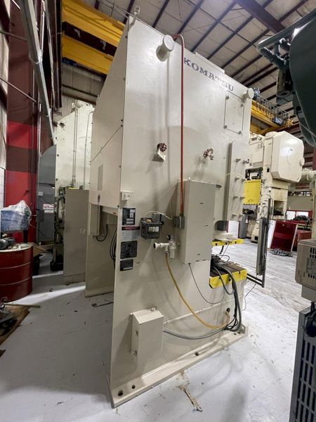 150 ton Komatsu Double Crank Used Mechanical Metal Stamping Press For Sale Model OBW150-2, Year