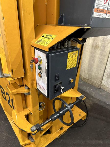48" X 30" BRAMIDAN MODEL # B20 CARDBOARD BALER: STOCK #78021