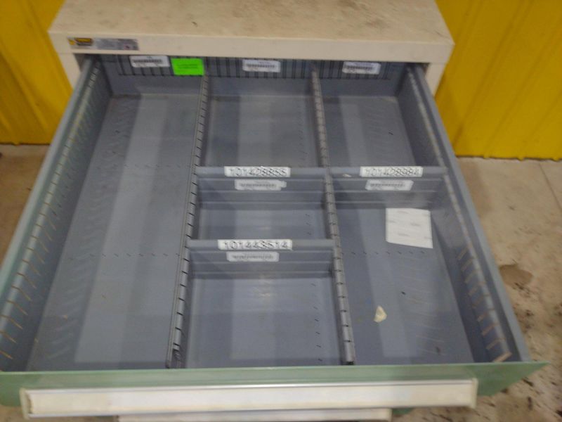 7 DRAWER VIDMAR INDUSTRIAL STORAGE CABINET 30" X 27.5" X 59": STOCK  #21502 (24 AVAILABLE)