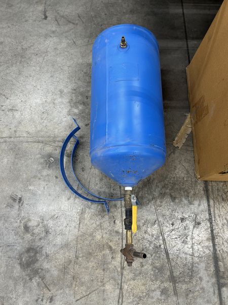 6′ x 4′ x 40″ Full Top Open Abrasive Blast Cabinet System w/ Dust Collector