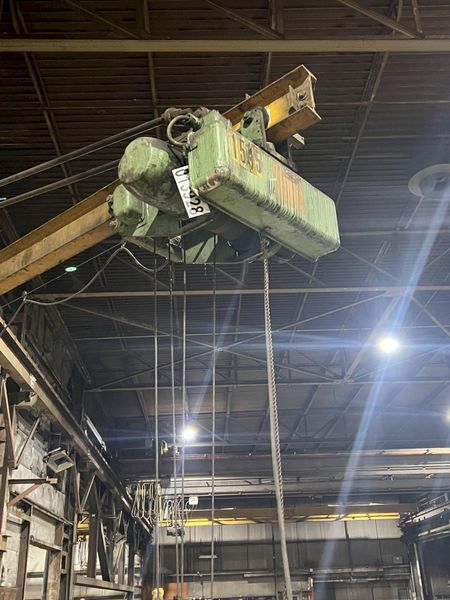 3000 LBS (1.5 TON) P&H MOTORIZED POWER CABLE HOIST: STOCK 18433
