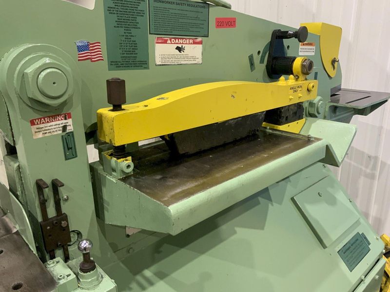 90 TON PIRANHA MODEL P-90 HYDRAULIC IRONWORKER: STOCK #80718