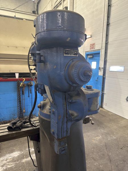 2 HP BRIDGEPORT VERTICAL MILLING MACHINE WITH SLOTTING HEAD : STOCK #77315
