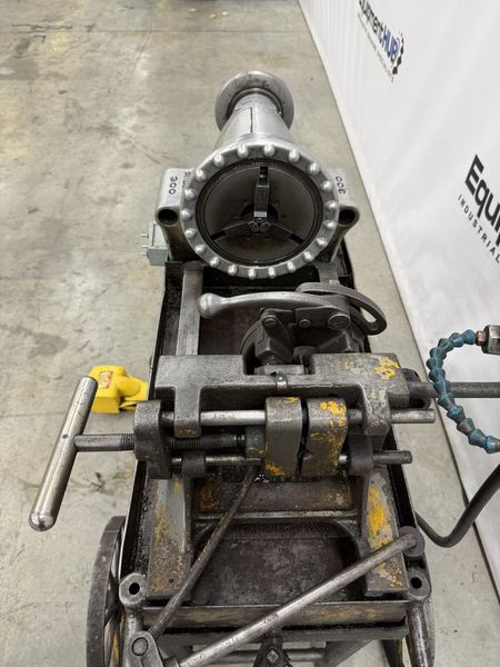 Ridgid 300 Power Drive Pipe Threading Machine w/ Oster Stand