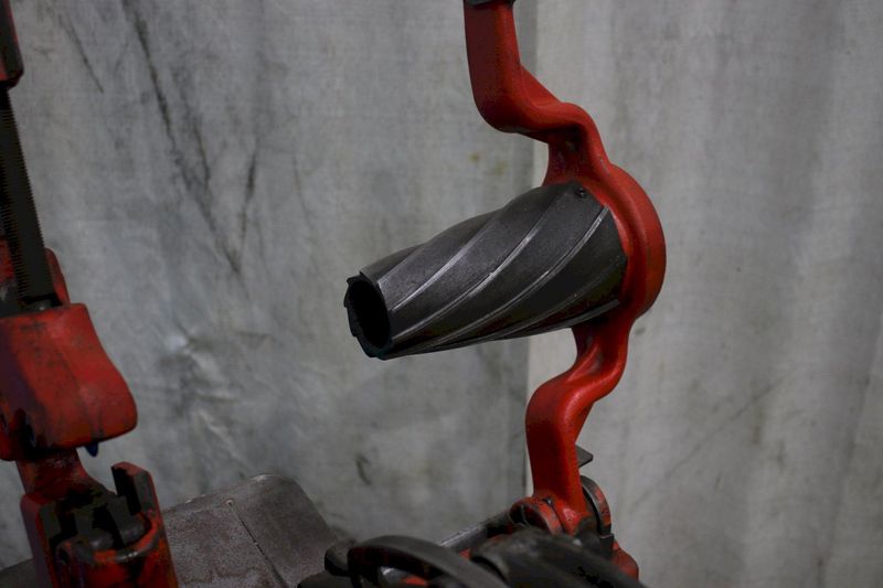 4" RIDGID MODEL #444 PIPE & BOLT THREADER: STOCK 76018