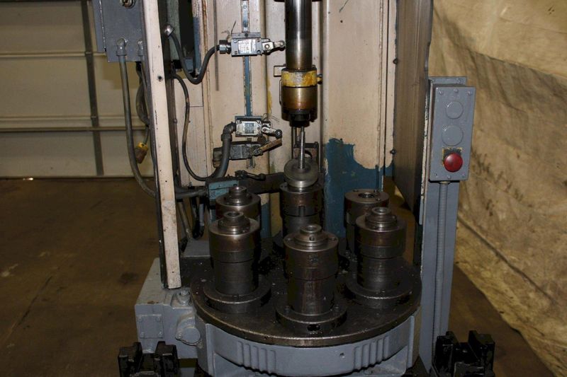 10 TON DENISON HYDRAULIC PRESS WITH ROTARY TABLE