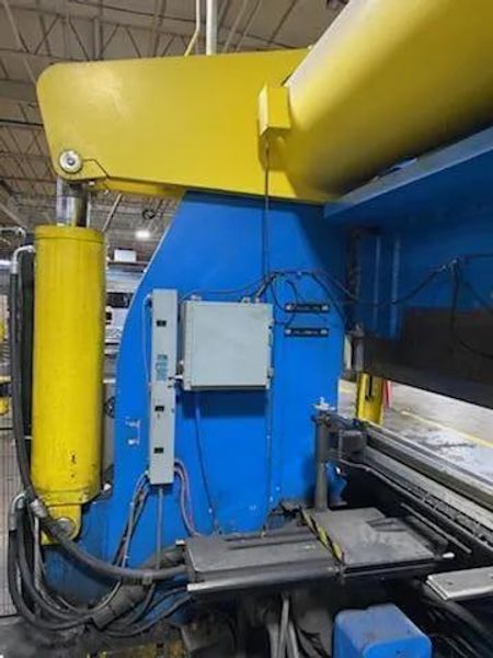 750 TON X 16' ACCURPRESS HYDRAULIC PRESS BRAKE