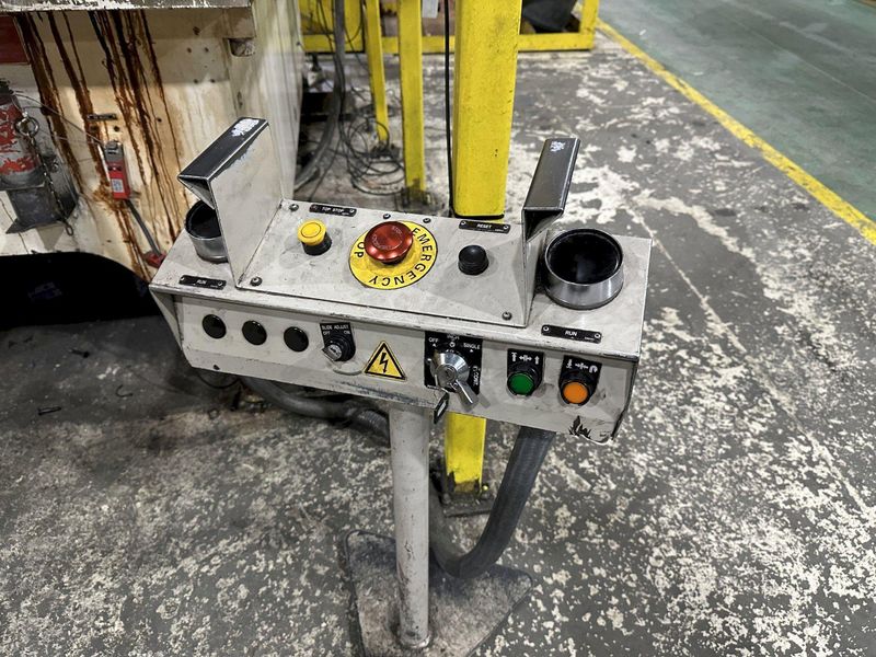 220 AIDA GAP FRAME STAMPING PRESS