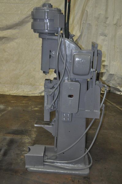 GRANT ORBITAL SPIN RIVETER MODEL 220