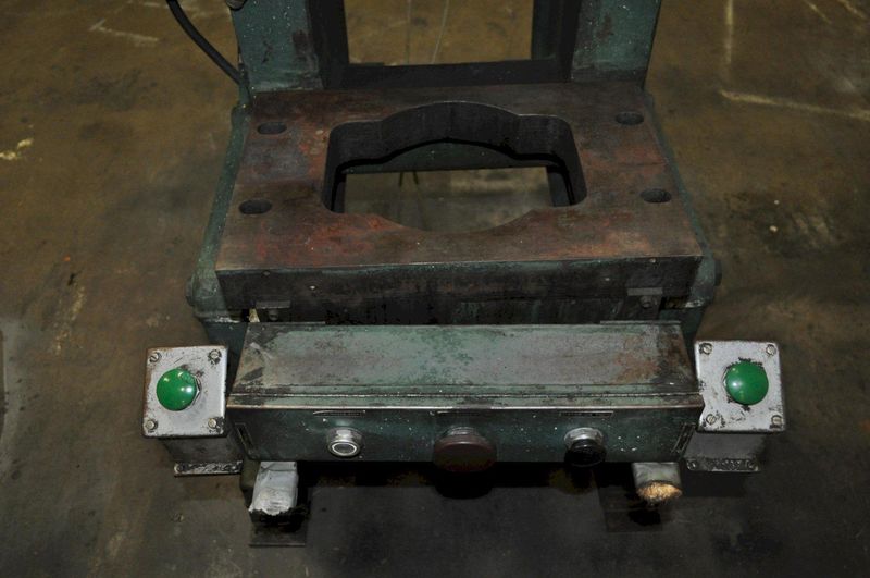 25 TON ROUSSELLE OBI PRESS
