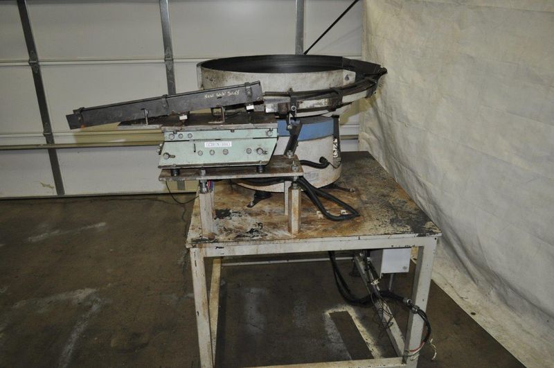 30" Shinko Vibratory Bowl Feeder