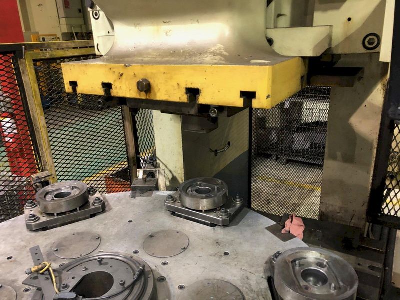 165 Ton Komatsu Gap Frame Press