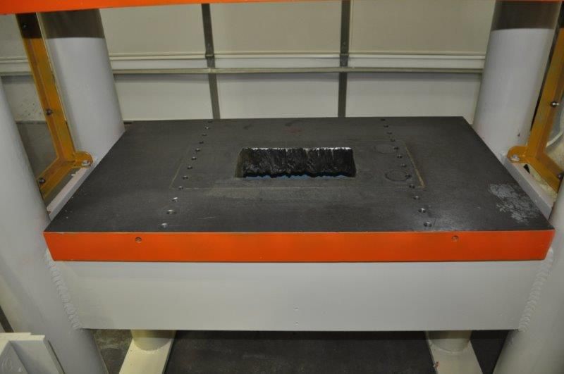 31 TON BECKWOOD HYDRAULIC PRESS