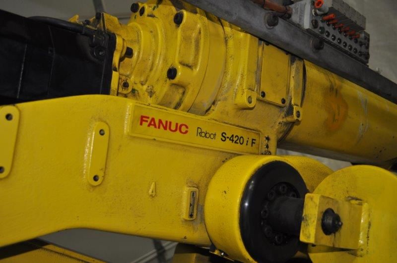 FANUC S 420iF 6 AXIS ROBOT