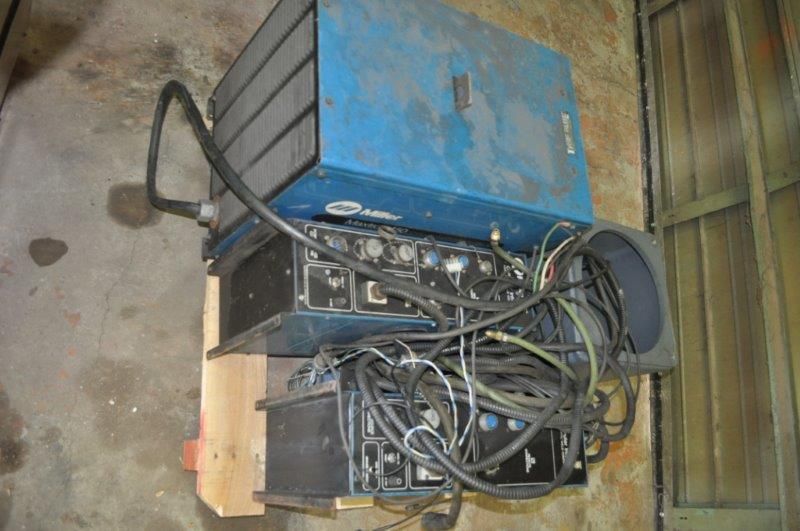 MRH-5 MILLER ROBOTIC WELD CELL