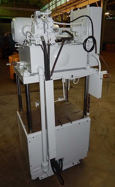 25 TON KEYSTONE 4 POST UP-ACTING HYDRAULIC TRIM PRESS
