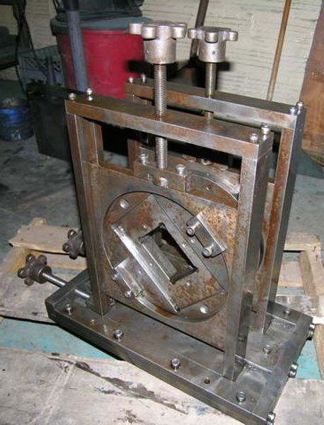 Custom Exit Straightener 2 Head, 3 Axis