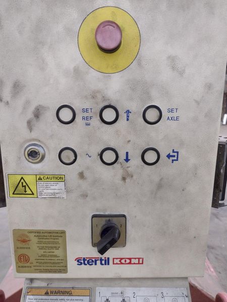 (4) 16,000 LBS STERTIL-KONI MODEL ST-1072 HEAVY DUTY MOBILE COLUMN LIFT JACKS: STOCK #19399