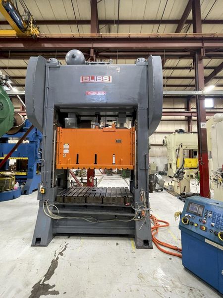400 ton Bliss SC2-400-84-48 Used Straight Side Double Crank Mechanical Metal Stamping Press, Yea