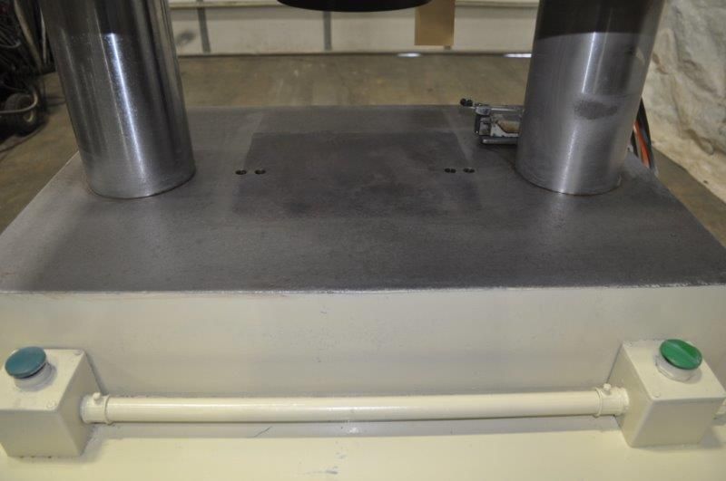 100 TON TOX - PRESSOTECHNIK AIR OVER HYDRAULIC PRESS