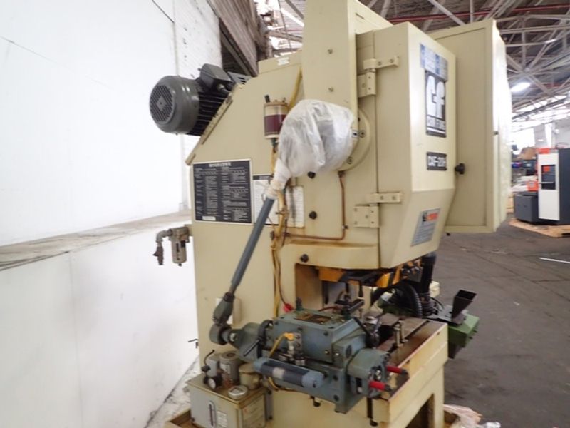 20 TON CHIN FONG GAP FRAME PRESS
