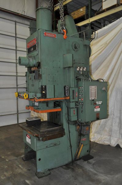 100 TON NIAGARA OBI PRESS 6" STROKE 39" X 25" BED AIR CLUTCH