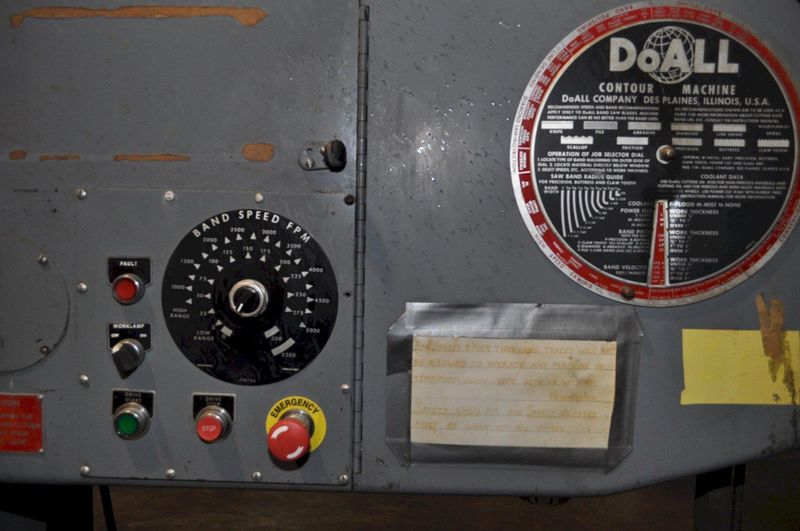 36" DOALL VERTICAL BANDSAW