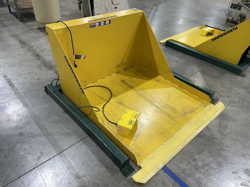 2000 LBS SOUTHWORTH MODEL # ZTU2-85 CONTAINER TILTER: STOCK #78553