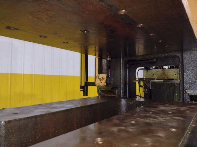 75 TON X 42" X 24" L&J MODEL #EM275 HIGH SPEED STRAIGHT SIDE STAMPING PRESS, 2.5" STROKE: STOCK