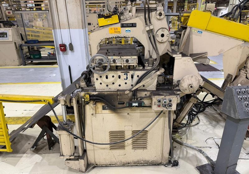 10,000 LB X 12" X .125" LITTELL UNCOILER AND STRAIGHTENER