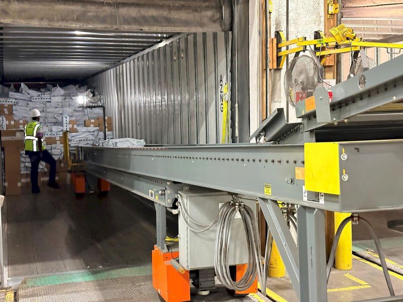64 FT X 35" ROACH MODEL #TL2 TRUCKLOADER TWO-STAGE POWERED TELESCOPING ROLLER CONVEYOR: YOBRO #2
