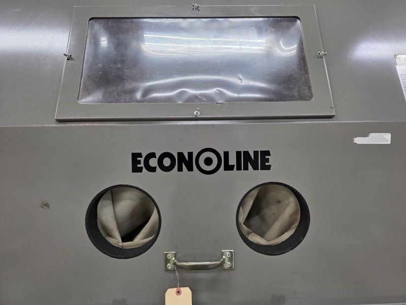 Econoline 48″ x 48″ Siphon Feed Blast Cabinet w/ Dust Collector