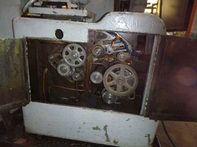 Gould & Eberhardt Model 36H Universal Vertical Gear Hobber
